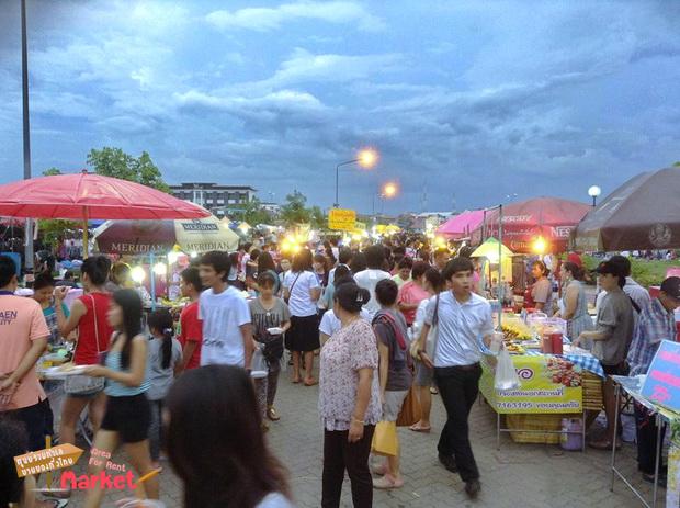 ตลาดนัดเปิดท้ายมข ตลาดนัด ม.ขอนแก่น (KonKaen University market)