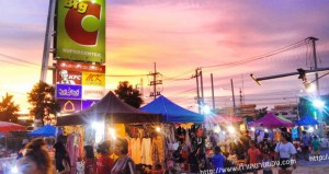 ตลาดนัดข้างบิ๊กซี‎อ่างทอง‬ (Angthong Avenue) ตลาดนัดเปิดใหม่