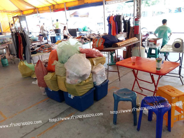 ตลาดรุ่งวาณิชย์ ตลาดตอนเช้า พื้นที่ให้เช่าหน้าสวนหลวง ร.9