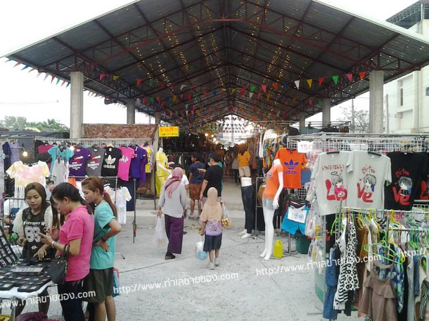 ตลาดเปิดท้าย โลตัสสุพรรณบุรี ตลาดนัดสุพรรณบุรี 17 ปี