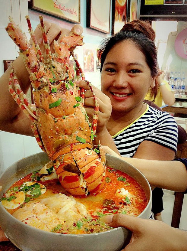 ก๋วยเตี๋ยวต้มยำกุ้ง “พี่อ้อ” ธุจกิจยอดขายวันละ 8 หมื่น