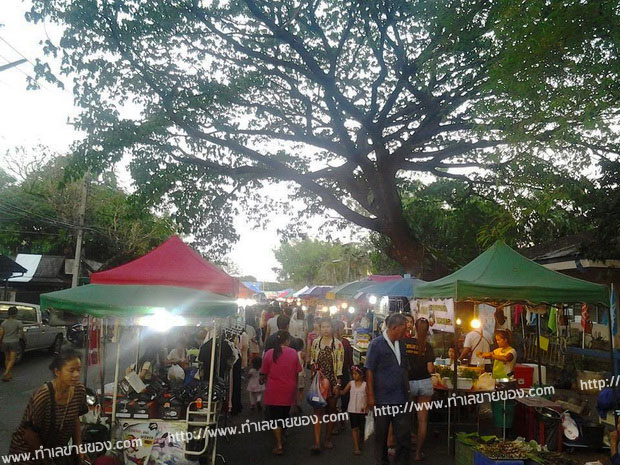 ถนนคนเดินเคหะหนองหอย ตลาดนัดเชียงใหม่