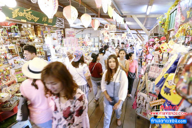 ตลาดเกาะกลอย ตลาดน้ำสุดชิว บรรยากาศสุดคลาสสิค กลิ่นอายถิ่นเก่าเมืองระยอง