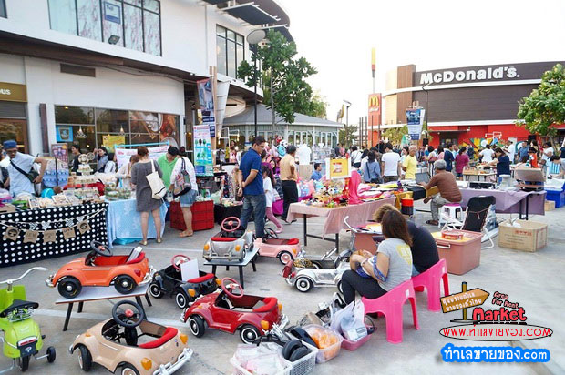 ตลาดโกกรีนมาร์เก็ต ( Go Green Market ) ตลาดนัดอาหารคลีน กรีนออแกนิค ขายฟรี