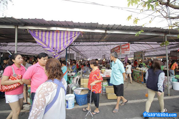 ตลาดนัดวังรุ้ง-ตลาดเจ้สั่งลุย ซอยนวลจันทร์ 38 [โฉมใหม่] บนเนื้อที่กว่า 8 ไร่