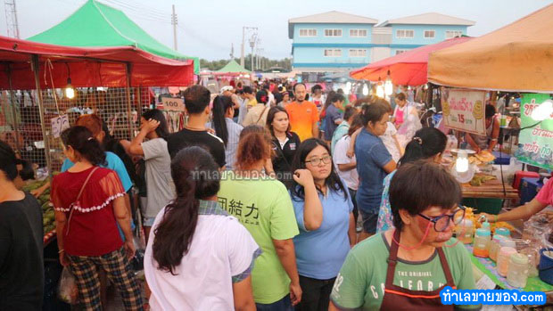 ตลาดนัดพระสมุทรเจดีย์ ตลาดนัดคลองถม สามแยกพระสมุทรเจดีย์ ตลาดนัดท่าเรือข้ามฝากพระสมุทรเจดีย์ อำเภอพระประแดง  