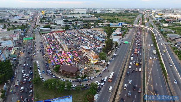 ตลาดรถไฟมหาชัยอินเทรนด์ คาวบอย วินเทจ ตลาดใหม่มาแรง..ถ.พระราม 2