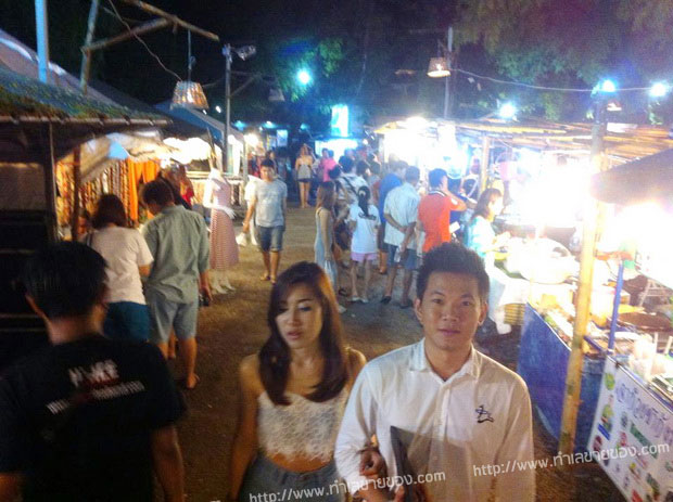 ตลาดนัดอวดเก๋า หัวหิน ตลาดนัดกลางคืนหัวหิน ท่องเที่ยวตลาดนัดงานศิลป