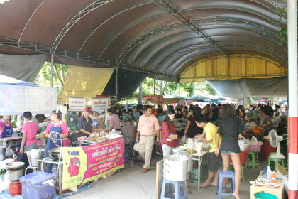 ตลาดนัดสิ่งแวดล้อม ตลาดนัดถุงผ้า @ ตลาดนัดมหิดล