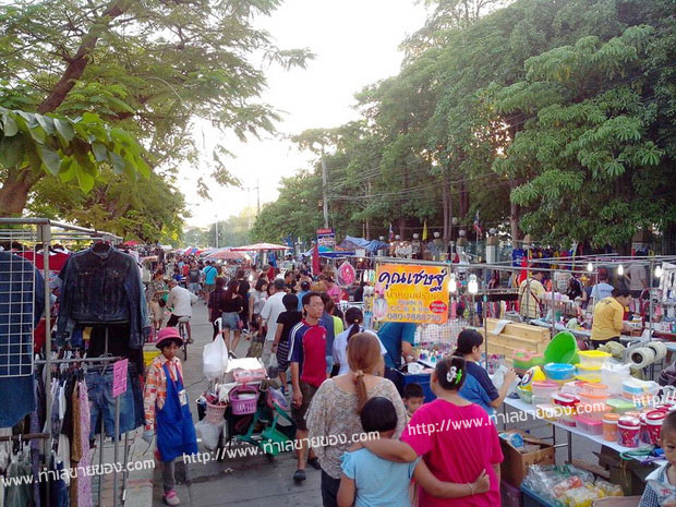 ถนนคนเดินทวารวดีศรีนครปฐม ถนนคนเดินนครปฐม ตลาดนัดริมคลองวัดพระงาม ถนนคนเดินริมคลองวัดพระงาม