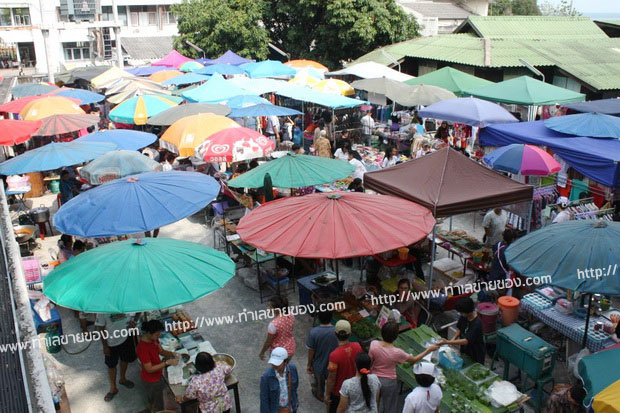 ตลาดนัดโรงพยาบาลสมเด็จพระบรมราชเทวี ณ ศรีราชา