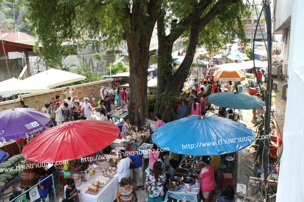 ตลาดนัดโรงพยาบาลสมเด็จพระบรมราชเทวี ณ ศรีราชา