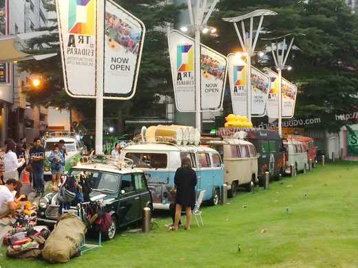 Vintage & Indy Market ตลาดวินเทจหน้าห้างเอสพลานาด รัชดา