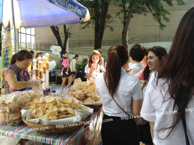 ตลาดนัด bu market ตลาดนัดมหาลัยเอกชน ตลาดนัด ม.กรุงเทพ วิทยาเขตกล้วยน้ำไท