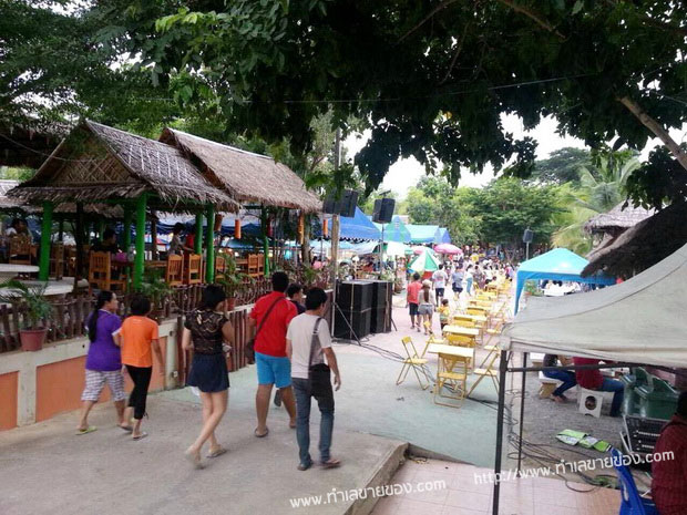 ท่าย์น้ำข้ามภพ ตลาดน้ำท่าย์น้ำข้ามภพ ตลาดน้ำ 2 ภพ สายใยไม่รู้ลืม