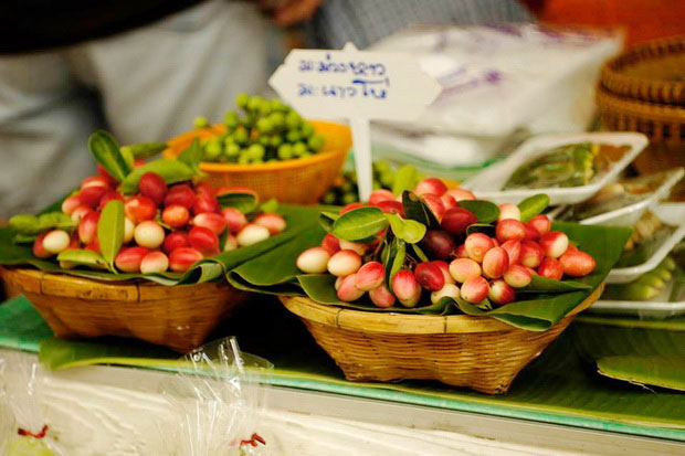 ตลาดน้ำวัดตะเคียน