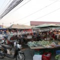 ตลาดนัดหมู่บ้านเด่นชัยซอยมังกร