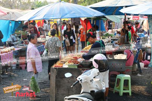 ตลาดนัดลัลลี่วิลล์