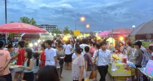 ตลาดนัดเปิดท้ายมข ตลาดนัด ม.ขอนแก่น (KonKaen University market)