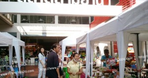 ตลาดนัดวันพุธ ณ.ตลาดสามย่าน ล็อคเต็มหมดแล้ว แต่ให้รอเสียบ