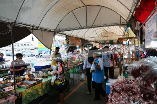 ตลาดนัดข้างโลตัสบางพลี