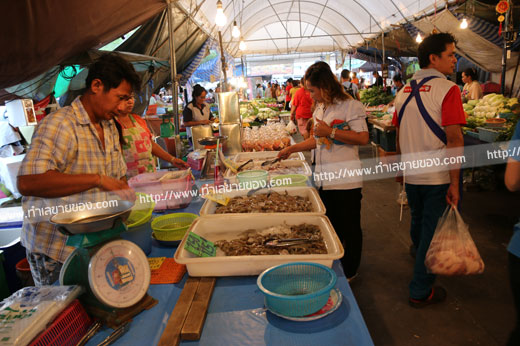 ตลาดนัดข้างโลตัสบางพลี