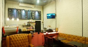 เซ้งด่วนร้านกาแฟ Toastอยู่ตรงข้ามกับ มหาลัยเกษตรบางเขนถนนใหญ่