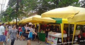 ตลาดนัดร่มเหลือง สวนหลวง ร.9 ทำค้าขาย ตอนเช้า วันเสาร์-วันอาทิตย์