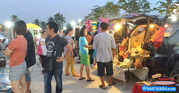 The Crystal Life Market ตลาดนัดเปิดท้าย ถ.ชัยพฤกษ์