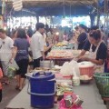 ตลาดนัดอ่อนนุช 46 หมู่บ้านมิตรภาพวงเวียน ตลาดย่านชุมชนในเมือง เขตพระโขนง
