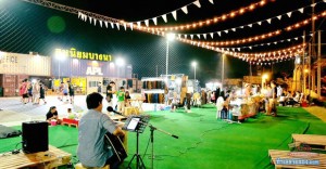 สหนิยมบางนา ตลาดไนท์ ช็อป-ชิม-ชิลล์ พร้อมสนามออกกำลังกาย