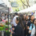 ตลาดนัด ม.กรุงเทพกล้วยน้ำไท