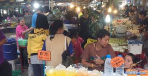 ตลาดนัดศรีพล ตลาดนัดย่านชุมชน เปิดมานาน 20 ปี