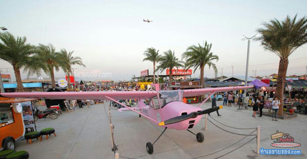 Runway3119 Night Market