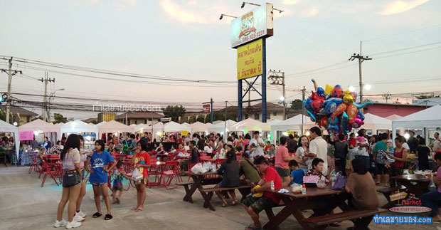 ตลาดโกลเด้น ทรัพย์ติวานนท์ เปิดใหม่ ขายฟรี