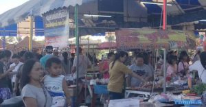 ตลาดเอื้ออาทรแก้วประดับ