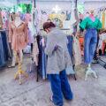 ตลาดนัดเสื้อผ้า กทม.