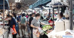 อยู่สอาด มาร์เก็ต – ตลาดนัดเช้าคุณภาพดี ที่เดียวครบ จบ สดใหม่ทุกวัน ติดถนนศรีนครินทร์ 53