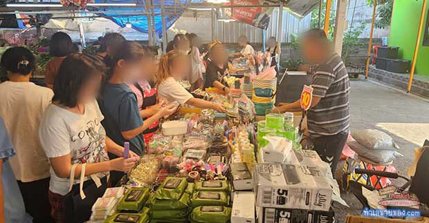 ตลาดนัดพิมพ์ทอง ลาดพร้าว 101 แยก 35 – ตลาดนัดชุมชนที่คนท้องถิ่นรัก!