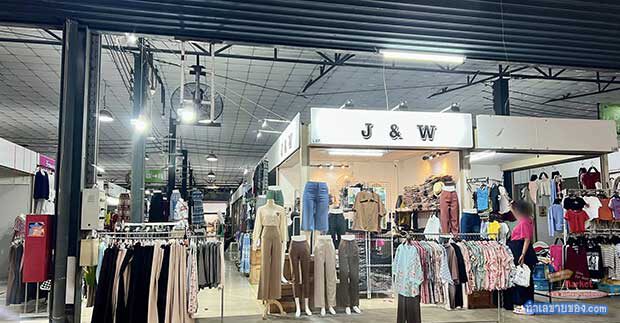 รีวิวเจาะลึก! ตลาดนัด ยูปาร์ค อุบลฯ (U PARK): อาณาจักรของกินและแหล่งช้อปที่ใหญ่ที่สุดในเมืองดอกบัว!