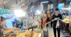 รีวิว "ตลาดนัดศรีพล" (ปั๊มเก่าแคราย) ทำเลทองกระทุ่มแบน คนพลุกพล่าน ซื้อง่าย แล้วที่นี่ ขายอะไรดี?
